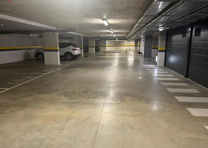 Gardens Side By Fhr Piscina, Parking 쿼테이라
