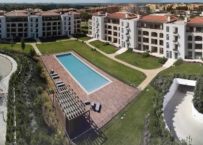 Gardens Side By Fhr Piscina, Parking 아파트